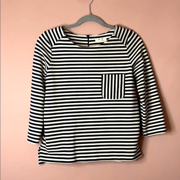 STYLISH B&W STRIPED TOP!!! - Picture 2 of 6
